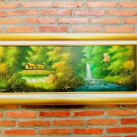 Griya Batik Giri Sekar Homestay Jogjacarta Exterior foto