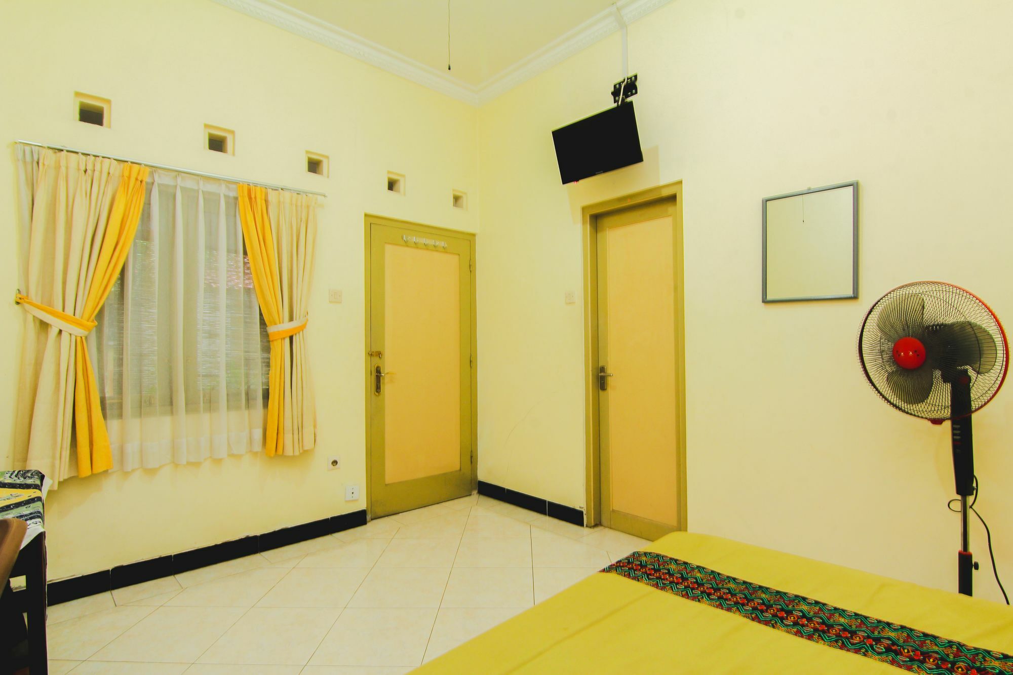 Griya Batik Giri Sekar Homestay Jogjacarta Exterior foto